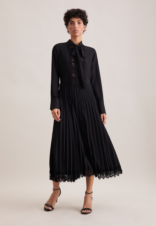 Kleid mit Spitzendetail und Plissee in Schwarz |  Seidensticker Onlineshop