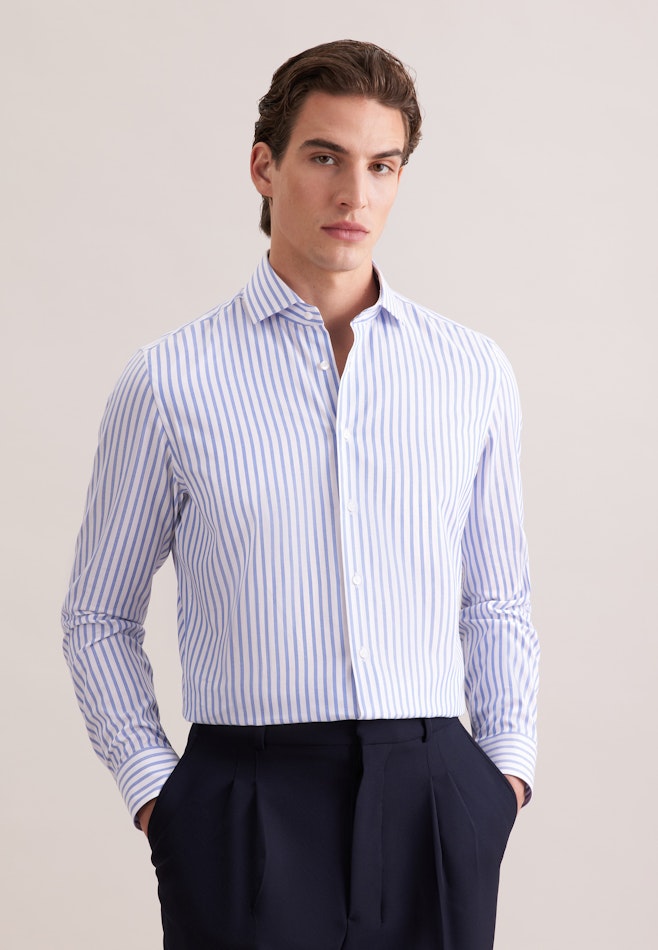 Shaped Business shirt Stripes in Mittelblau | Seidensticker online shop