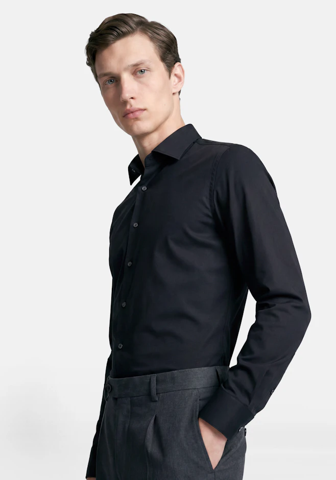 Slim Performance-Hemd Uni in Schwarz | Seidensticker Onlineshop