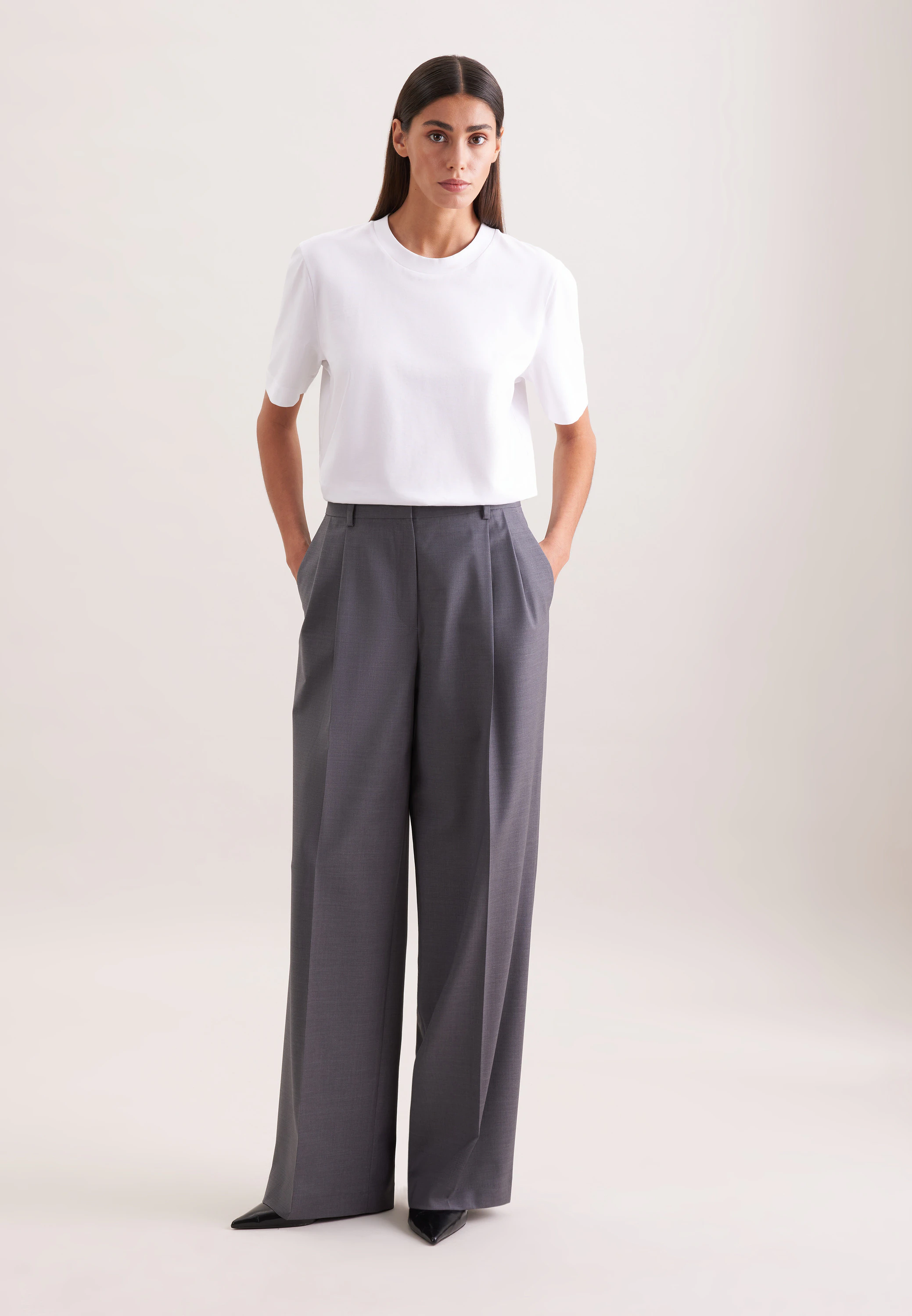 Bundfaltenhose aus einer Wollmischung Grau 46