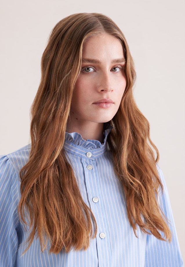 Hemdbluse mit Rüschendetails in Hellblau |  Seidensticker Onlineshop