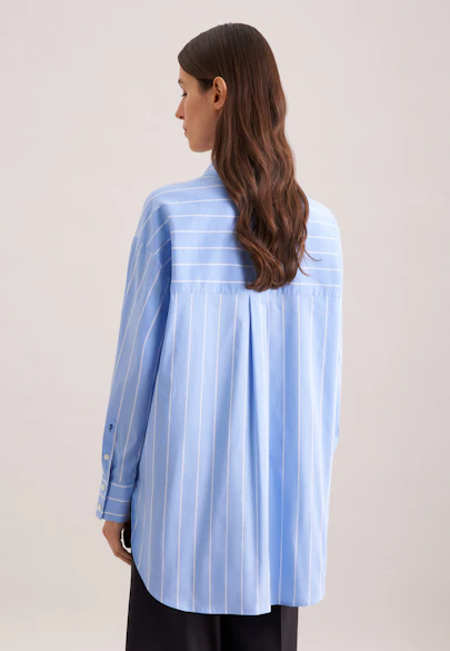 Oversized Hemdbluse mit tiefer Passe und Stretchanteil in Hellblau |  Seidensticker Onlineshop