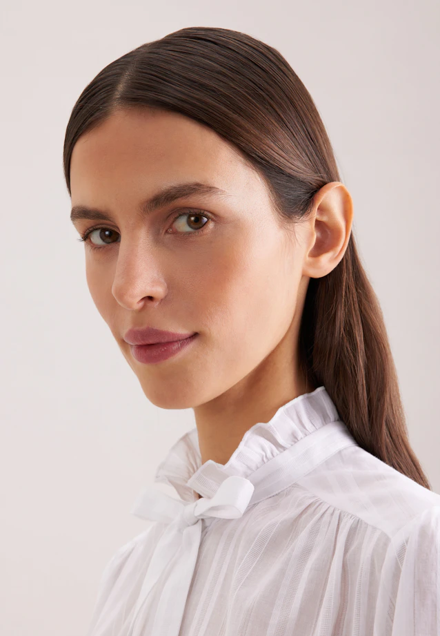 Schluppenbluse mit Rüschendetail in Weiß |  Seidensticker Onlineshop