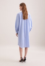 Schalkragenkleid mit Volumenärmel in Hellblau |  Seidensticker Onlineshop