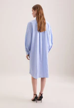 Schalkragenkleid mit Volumenärmel in Bleu Clair |  Seidensticker Onlineshop