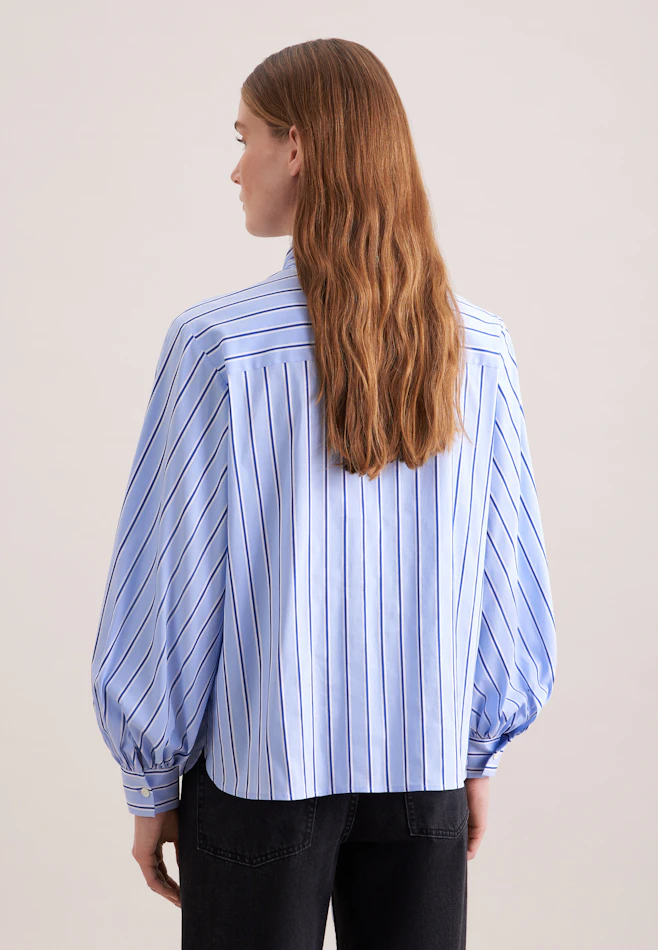Schalkragenbluse mit Volumenärmel in Hellblau | Seidensticker Onlineshop