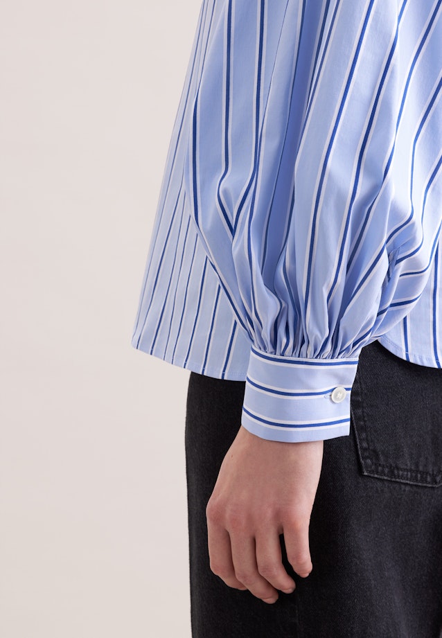 Schalkragenbluse mit Volumenärmel in Hellblau |  Seidensticker Onlineshop