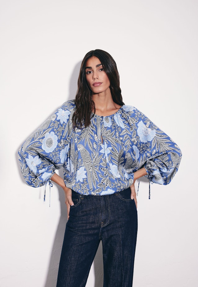 Satinierte Raglanbluse mit Schleifendetails in Mittelblau |  Seidensticker Onlineshop