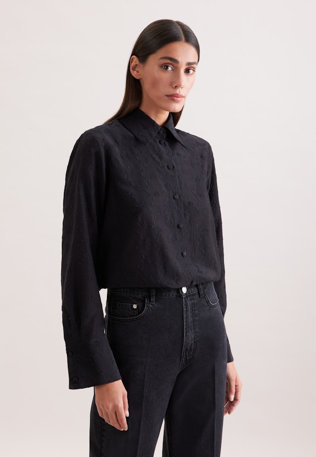 Hemdbluse in A- Linie aus Lochstickerei in Schwarz |  Seidensticker Onlineshop