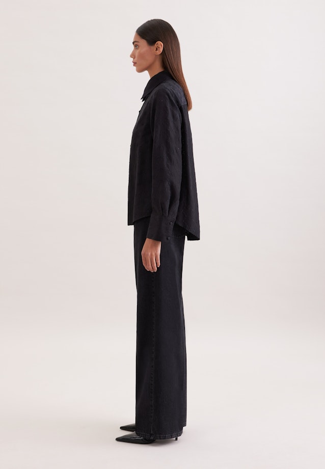 Hemdbluse in A- Linie aus Lochstickerei in Schwarz |  Seidensticker Onlineshop