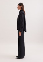 Hemdbluse in A- Linie aus Lochstickerei in Schwarz |  Seidensticker Onlineshop