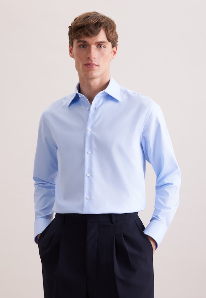 Regular Chemise d'affaires Uni dans Bleu Moyen | Boutique en ligne Seidensticker