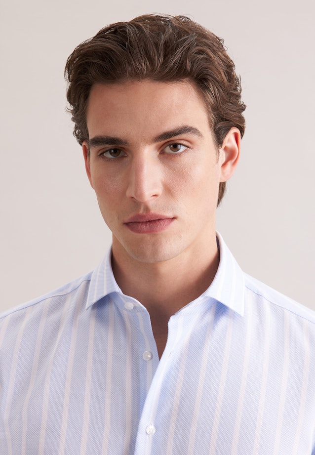 Shaped Business shirt Stripes in Mittelblau |  Seidensticker Onlineshop