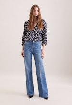 Satinierte Bluse mit Volumenärmeln in Dunkelblau |  Seidensticker Onlineshop