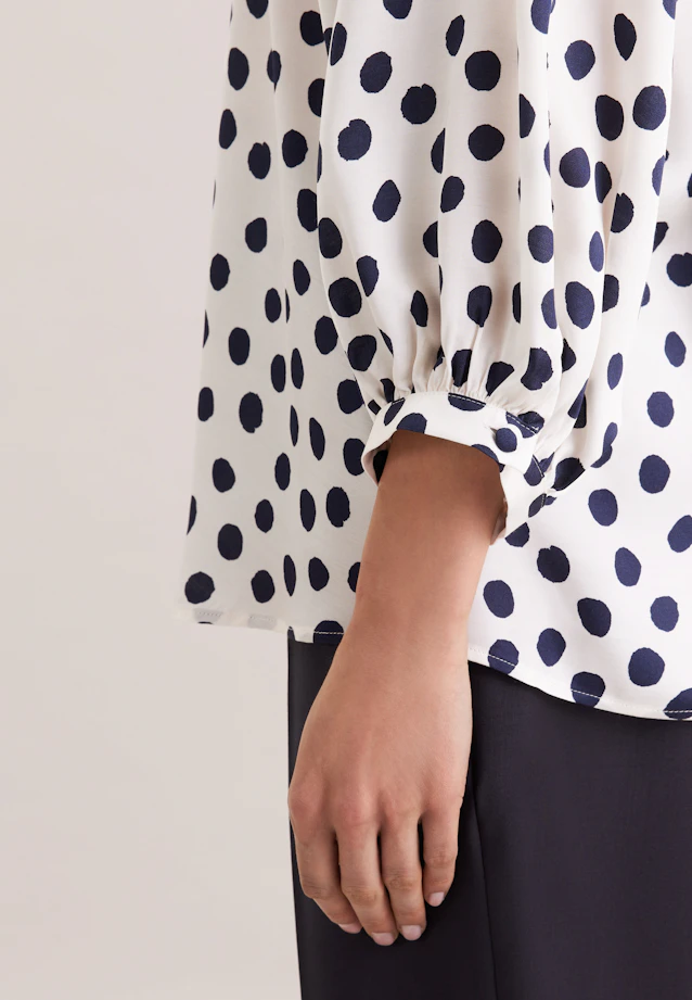 Satinierte Bluse mit Volumenärmeln in Weiß |  Seidensticker Onlineshop