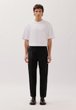 Chino Cropped mit Bundfalte in Schwarz |  Seidensticker Onlineshop