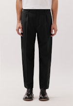 Chino Cropped mit Bundfalte in Schwarz |  Seidensticker Onlineshop