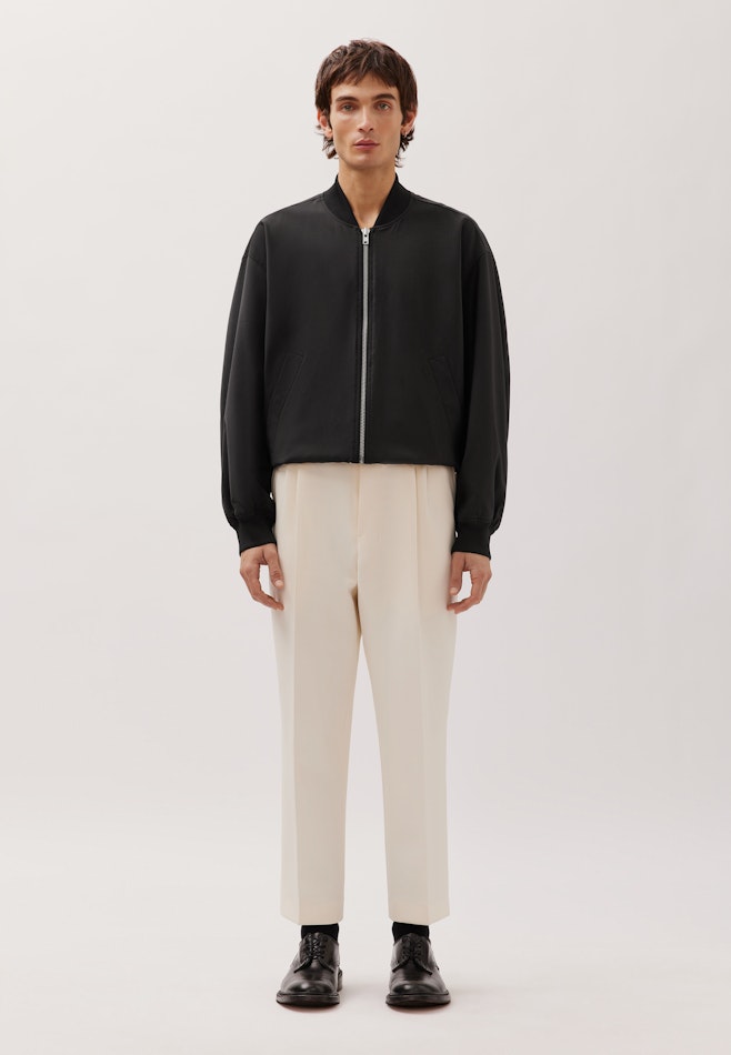 Oversized Bomber Jacke mit Wolle in Schwarz | Seidensticker Onlineshop