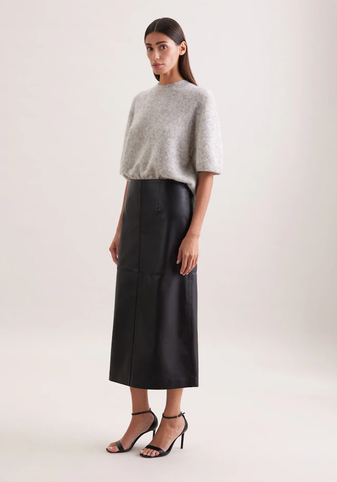 Rock aus 100% Leder mit Teilungsnähten in Schwarz | Seidensticker Onlineshop