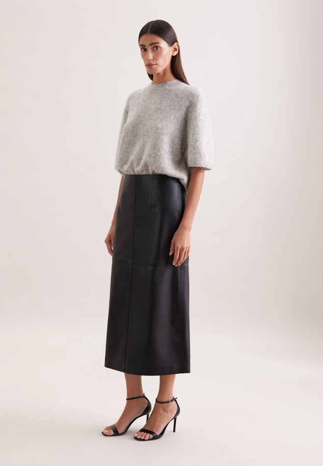 Rock aus 100% Leder mit Teilungsnähten in Schwarz | Seidensticker Onlineshop