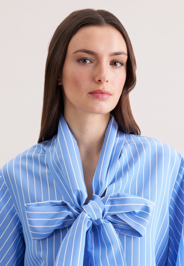 Schalkragenbluse mit Volumenärmel aus Viskose Mix in Mittelblau |  Seidensticker Onlineshop