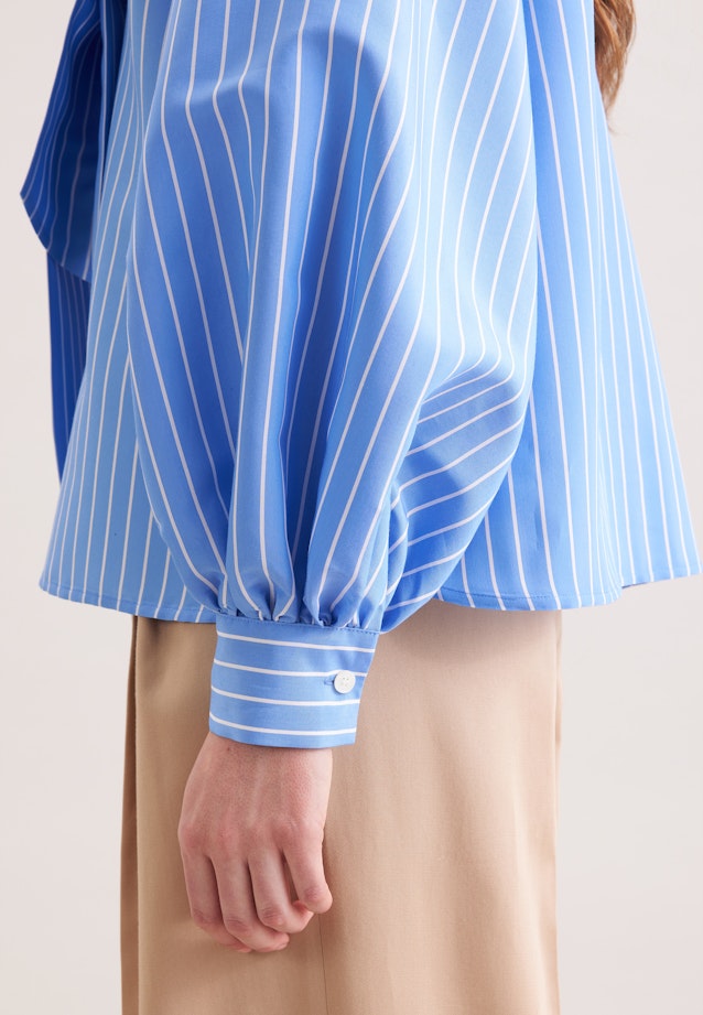 Schalkragenbluse mit Volumenärmel aus Viskose Mix in Mittelblau |  Seidensticker Onlineshop