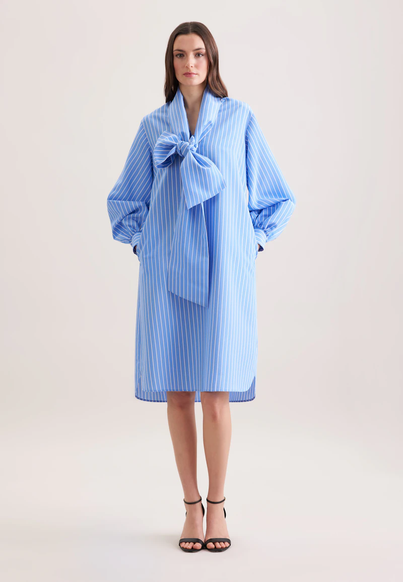 Shawl collar dress with volume sleeves made of viscose mix