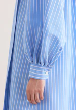 Shawl collar dress with volume sleeves made of viscose mix in Mittelblau |  Seidensticker Onlineshop