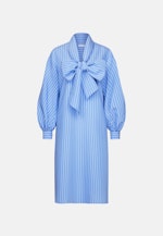 Schalkragenkleid mit Volumenärmel aus Viskose Mix in Mittelblau |  Seidensticker Onlineshop