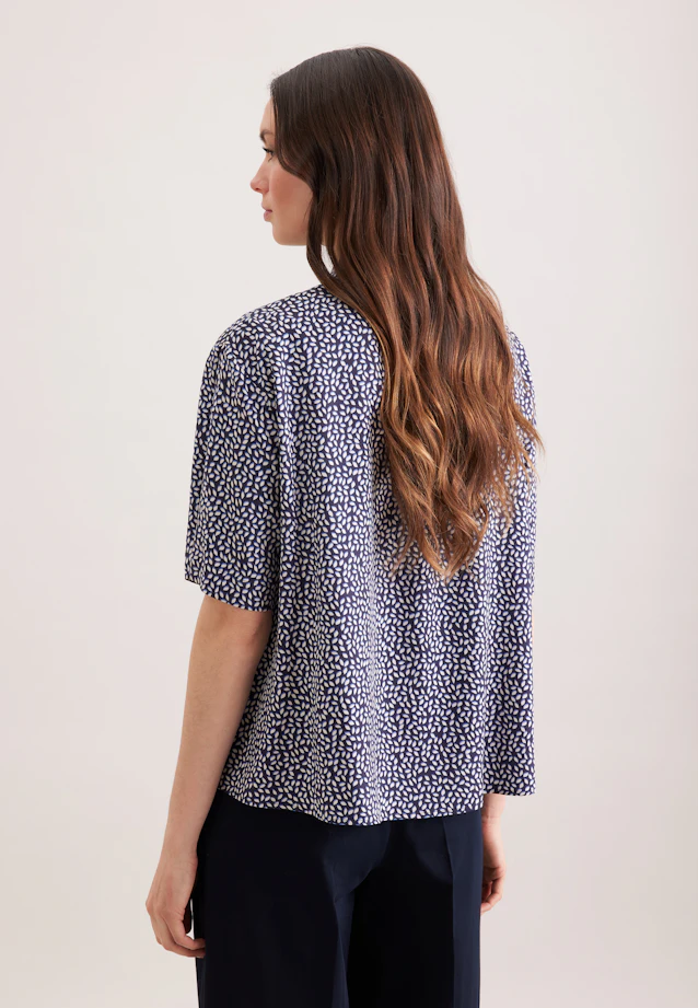 Patterned A-line stand-up collar blouse made of viscose twill in Dunkelblau |  Seidensticker Onlineshop