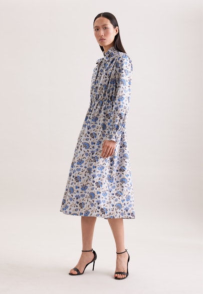 Satiniertes Kleid mit Rüschendetails und Bindeband in Weiß |  Seidensticker Onlineshop