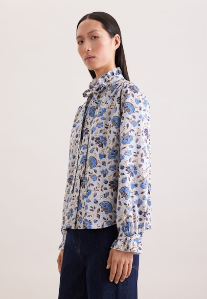 Satinierte Bluse mit Rüschendetails und Bindeband in Weiß |  Seidensticker Onlineshop