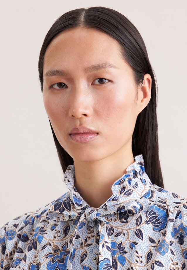 Satinierte Bluse mit Rüschendetails und Bindeband in Weiß |  Seidensticker Onlineshop