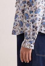 Satinierte Bluse mit Rüschendetails und Bindeband in Weiß |  Seidensticker Onlineshop