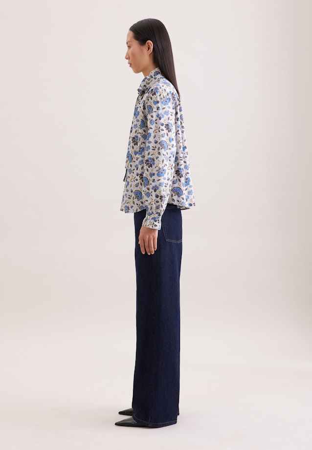 Satinierte Bluse mit Rüschendetails und Bindeband in Weiß |  Seidensticker Onlineshop