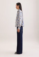 Satinierte Bluse mit Rüschendetails und Bindeband in Weiß |  Seidensticker Onlineshop