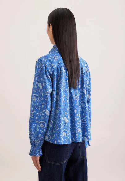 Satin blouse with ruffle details and tie in Mittelblau |  Seidensticker Onlineshop