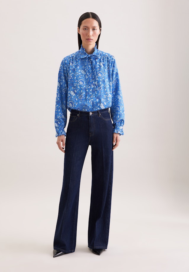 Satinierte Bluse mit Rüschendetails und Bindeband in Bleu Moyen |  Seidensticker Onlineshop