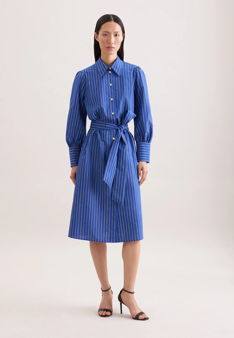 Shirt dress with belt