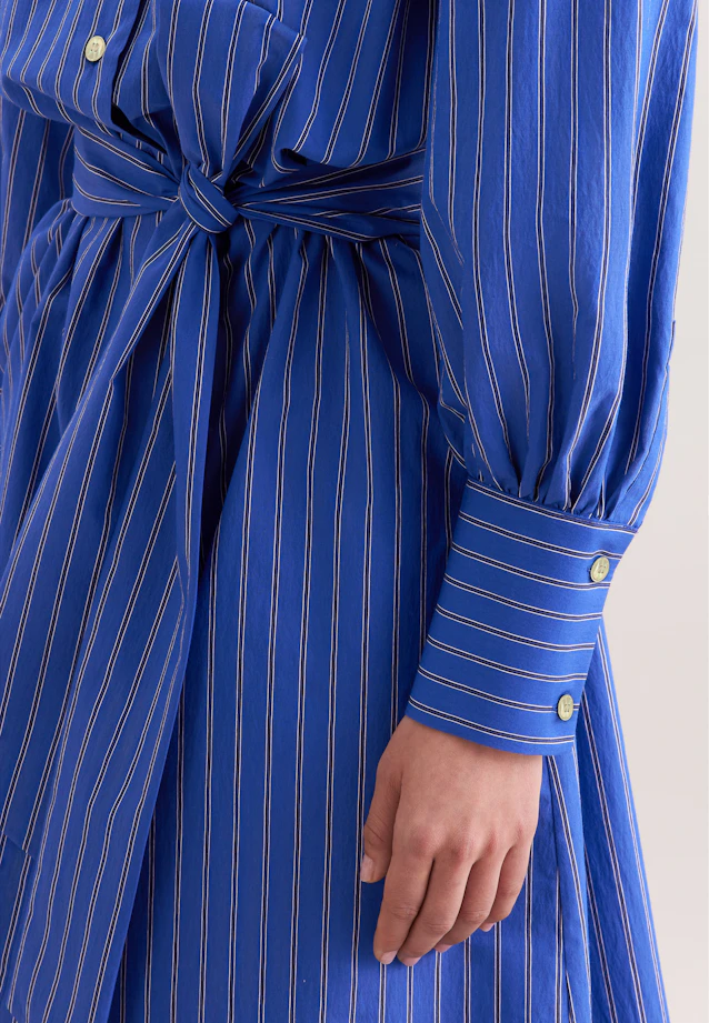 Hemdblusenkleid mit Gürtel in Mittelblau |  Seidensticker Onlineshop