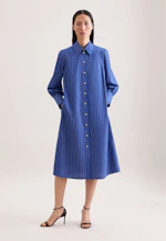 Hemdblusenkleid mit Gürtel in Mittelblau |  Seidensticker Onlineshop