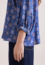 Satinierte Tunikabluse mit Volumenärmeln in Bleu Moyen |  Seidensticker Onlineshop