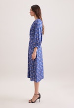 Satiniertes Tunikakleid mit Volumenärmeln in Mittelblau |  Seidensticker Onlineshop