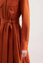 Weit schwingendes Hemdblusenkleid aus Baumwoll Twill, slim in Orange |  Seidensticker Onlineshop