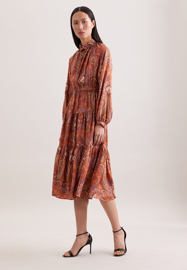 Satiniertes Rüschenkleid mit Stufen in Orange |  Seidensticker Onlineshop