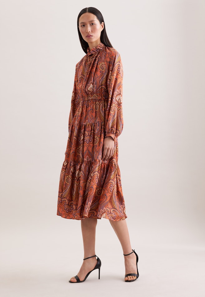 Satiniertes Rüschenkleid mit Stufen in Orange | Seidensticker Onlineshop