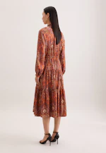 Satiniertes Rüschenkleid mit Stufen in Orange |  Seidensticker Onlineshop