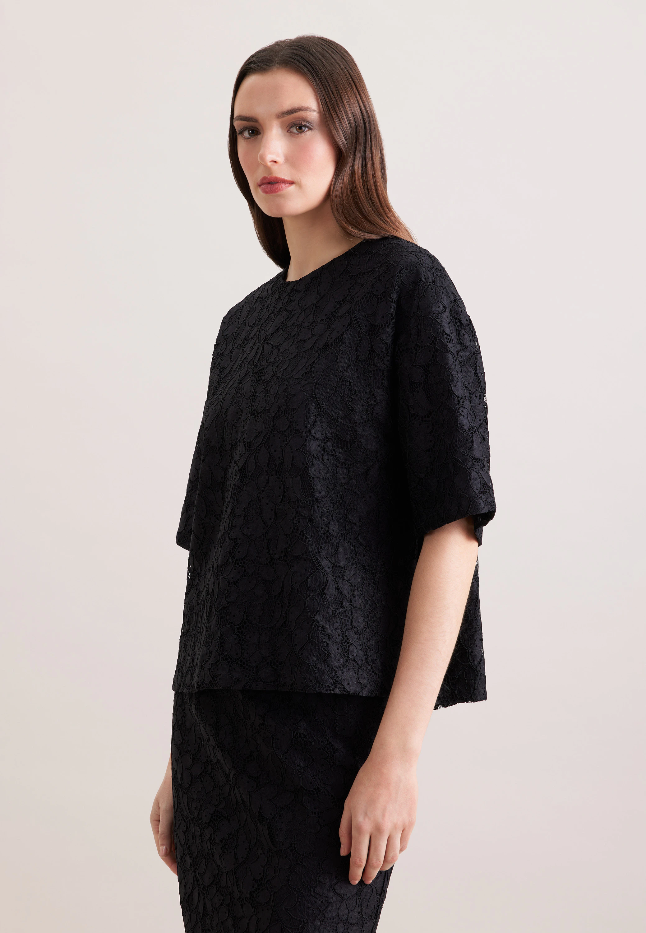 Oversized Shirt aus Spitze Schwarz