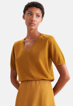 Pull fin en tricot à col en V en laine et soie in Jaune |  Seidensticker Onlineshop