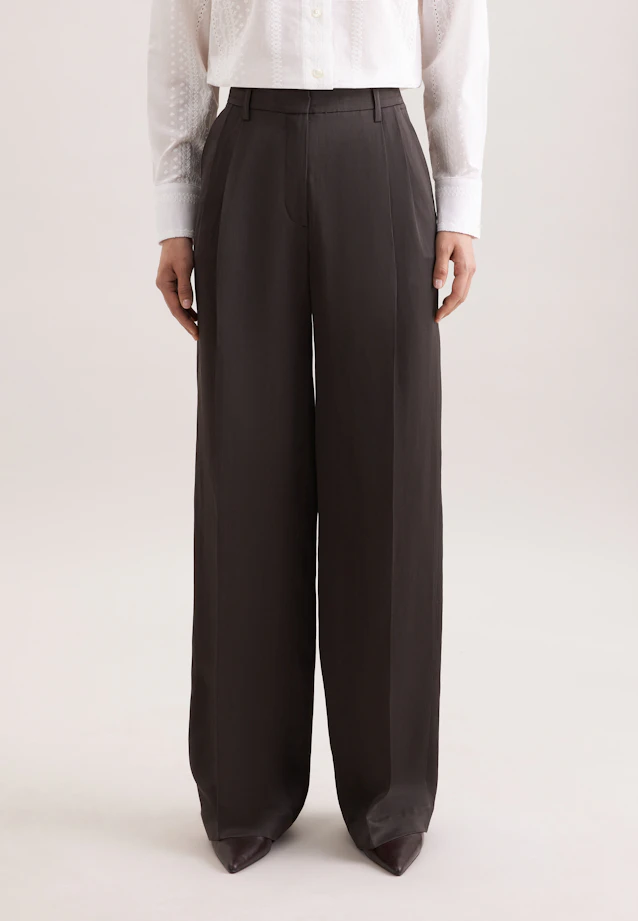 Satinierte Bundfaltenhose aus Leinen Mix in Braun |  Seidensticker Onlineshop